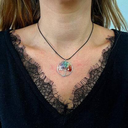 collier arbre de vie 7 chakras